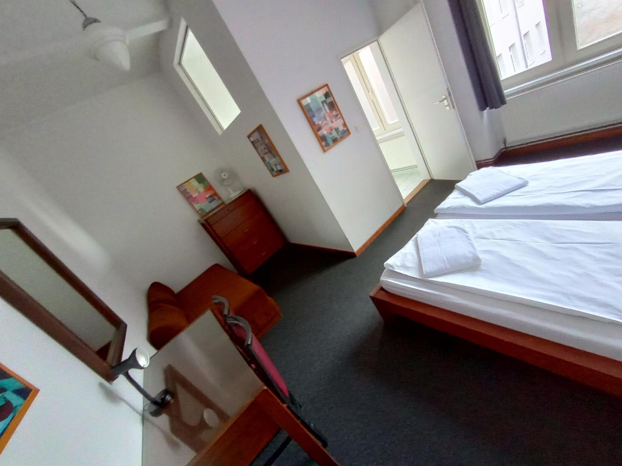 Double Room Private Bathroom